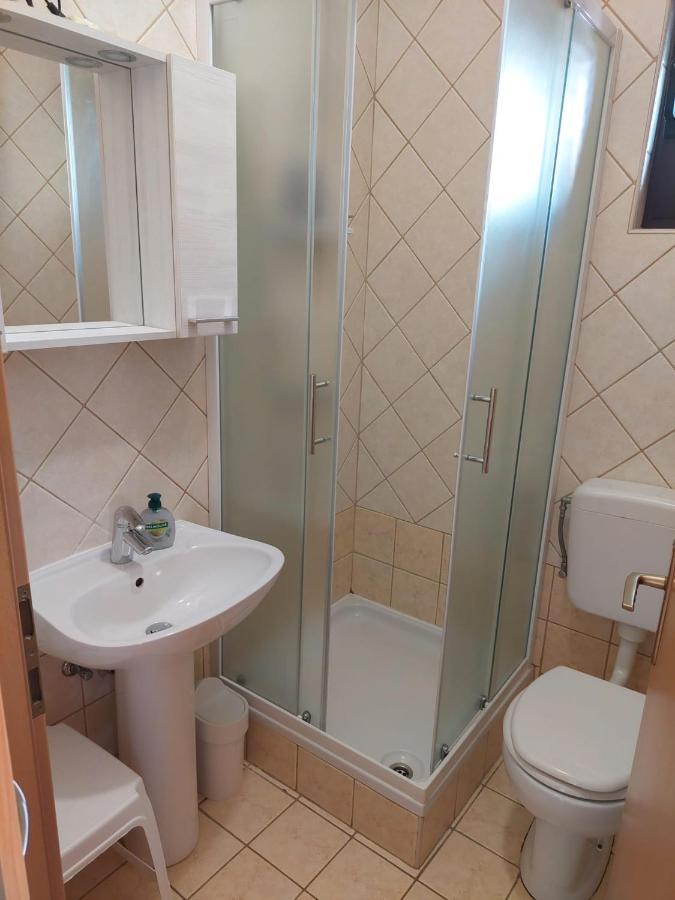 Apartmani Lavanda Pag Town Eksteriør billede